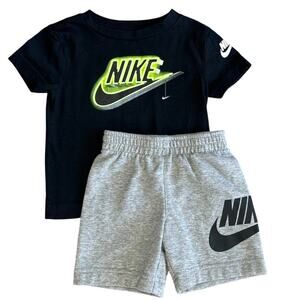 NIKE Toddler Boys Outfit Size 2T